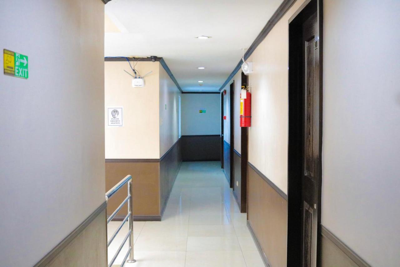 Hotel RedDoorz @ Bonifacio St Cebu Zewnętrze zdjęcie